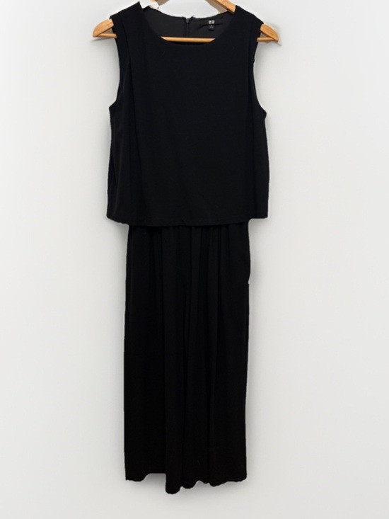 Uniqlo Pants - Uniqlo Minimalist Black Sleeveless Midi Jumpsuit With Pockets